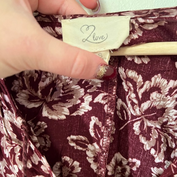 Love Floral Top size Small - Picture 3 of 4